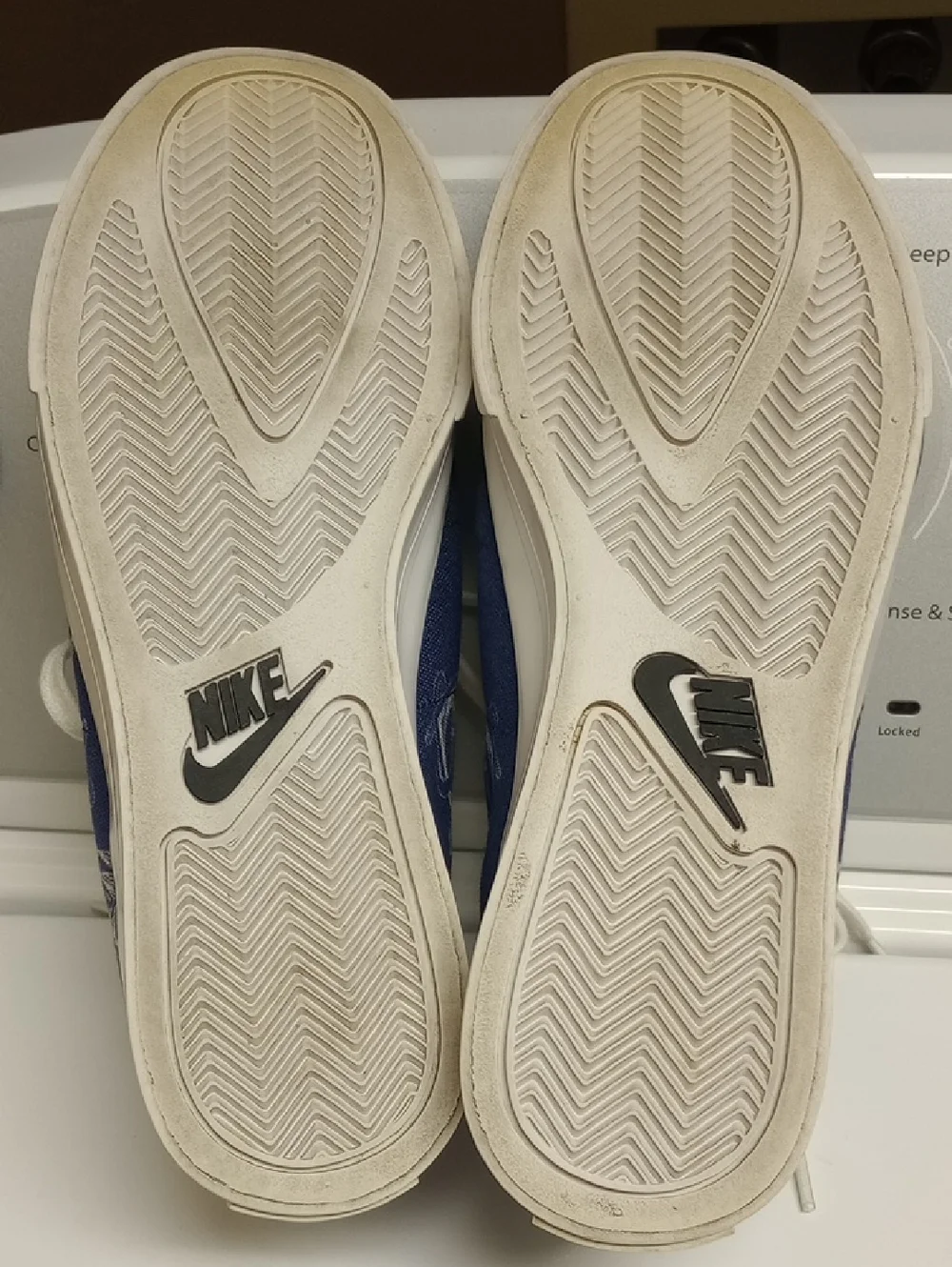 NIKE ID BY YOU NAVY BLUE & WHITE AMERICAN SPIRIT EMBLEM CUSTOM MADE SNEAKERS